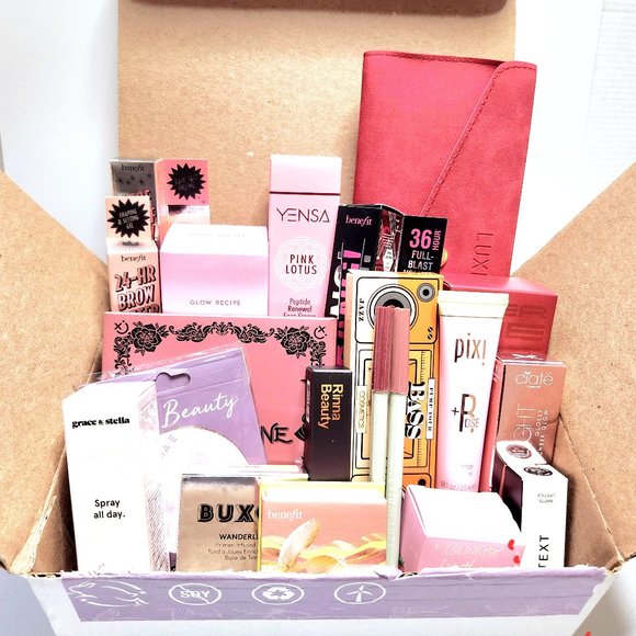 Makeup & Skincare Boxes